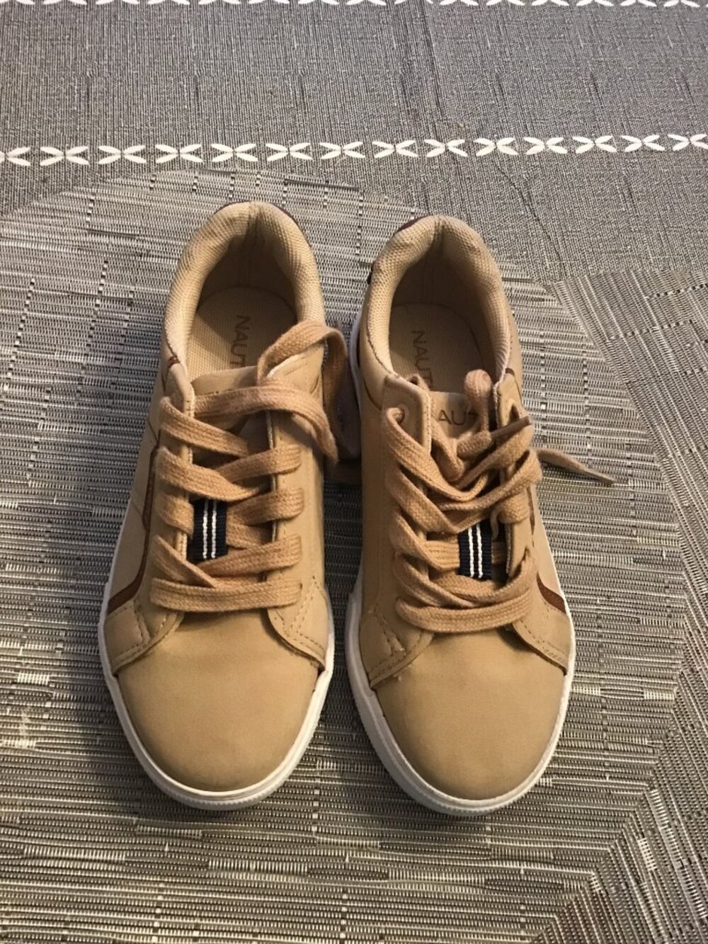 Boy's Nautica Tan Lace-Up Dress Sneakers Size 1M